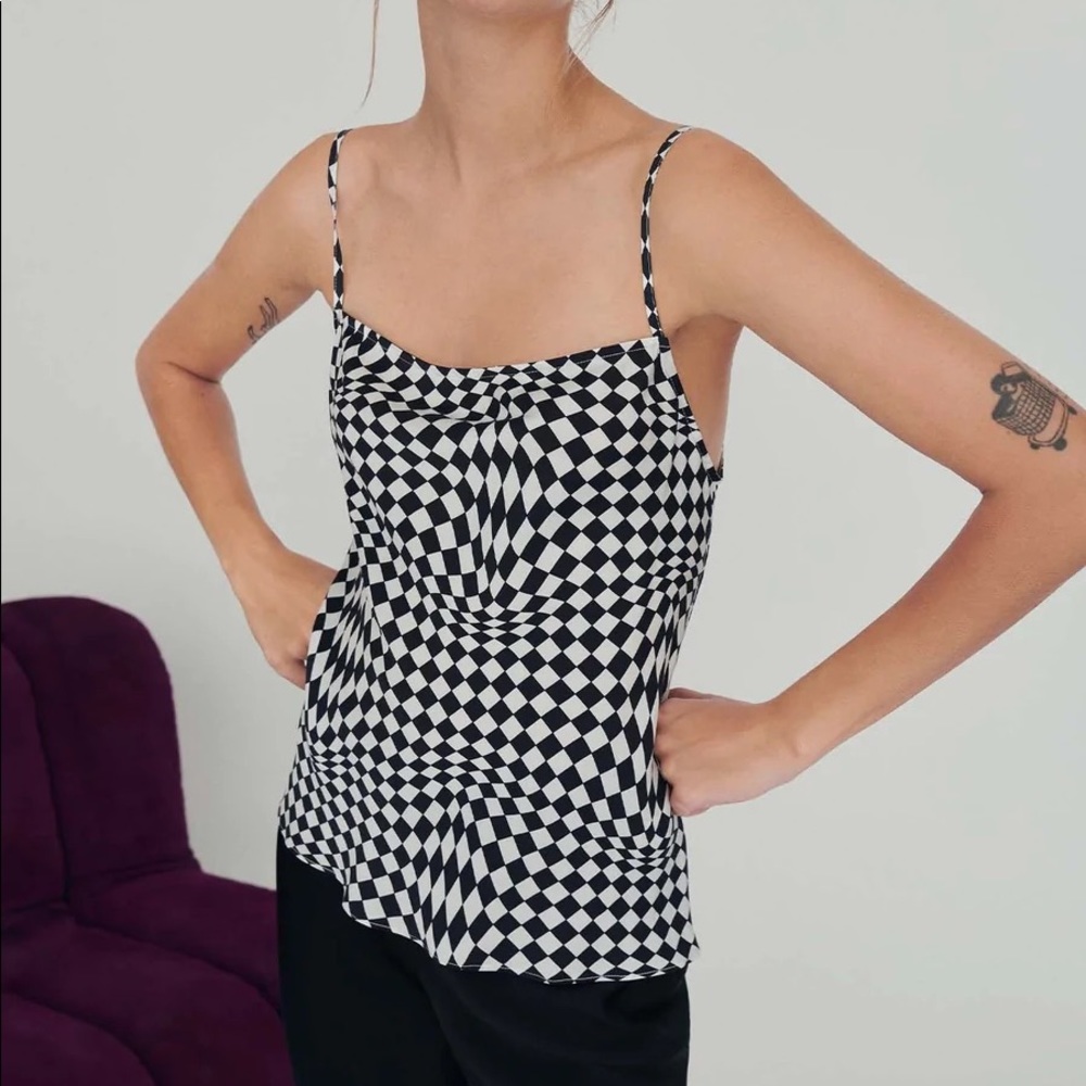 Silk Laundry Straight Neck Silk Cami spaghetti strap tank top tessellate